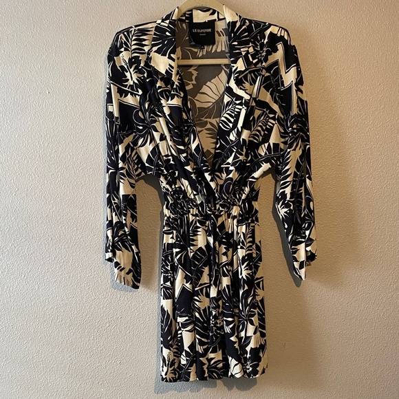 Le Superbe
Beach Club Palm Draped Mini Wrap Dress - Picture 2 of 7